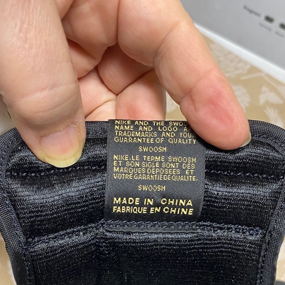 Nike Youth size 7 Black and Gold High-Top Sneakers - Picture 7 of 9